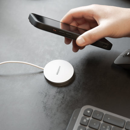 Mobilize Magnetic Wireless Charger Magsafe Compatible 25W Qi2.2 White Aluminium